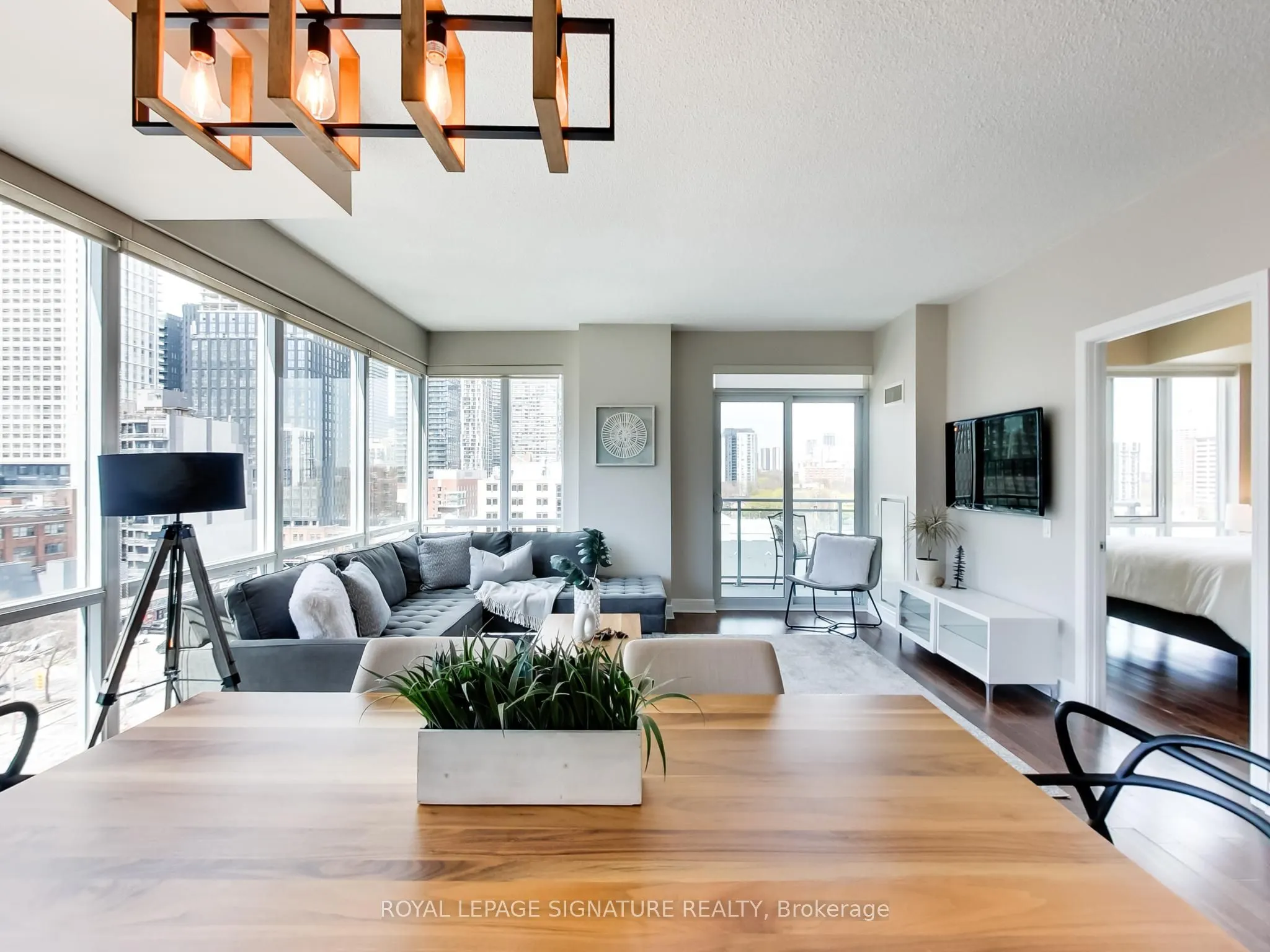 116 George Street, #905