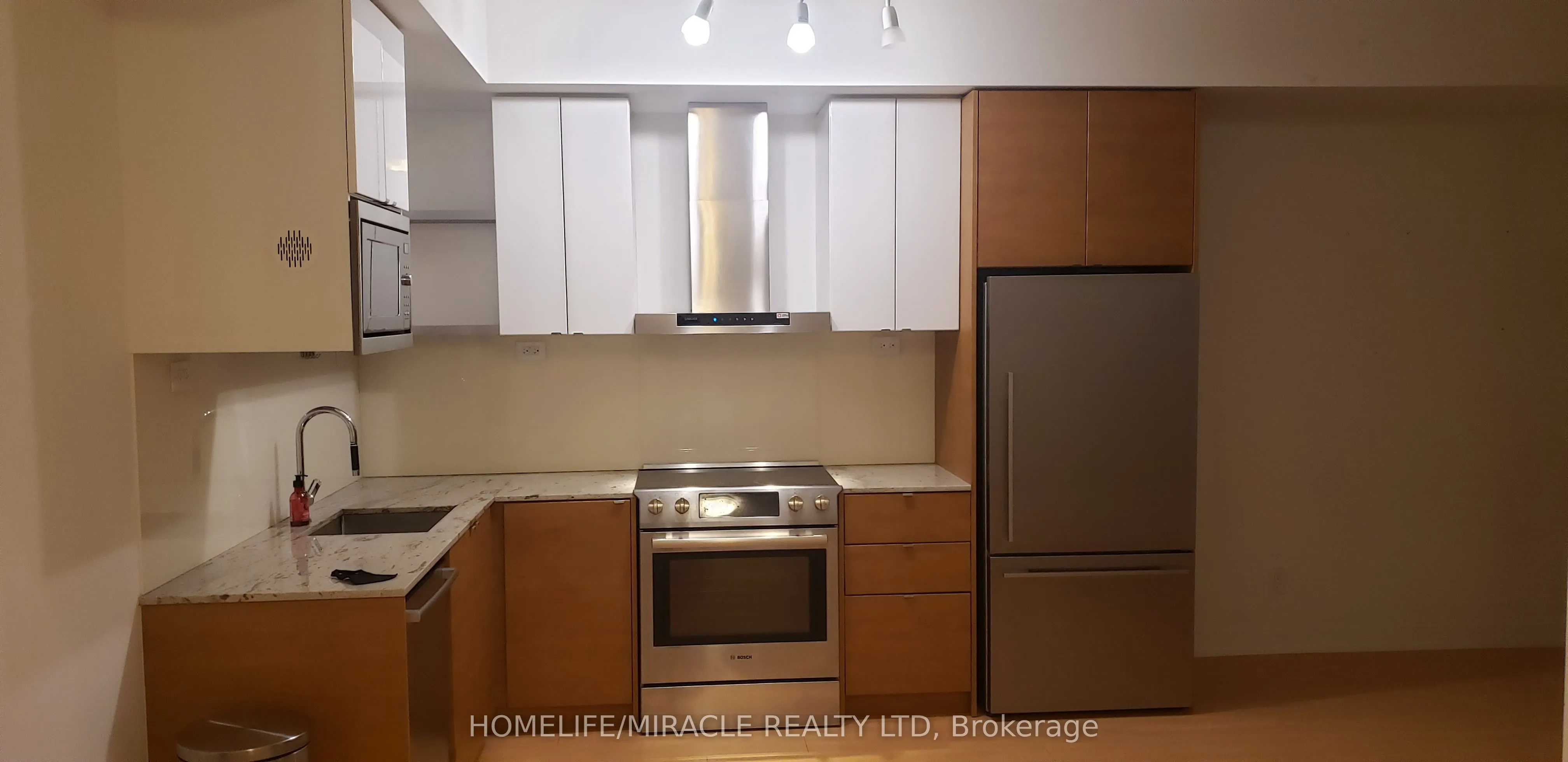 72 Esther Shiner Boulevard, #212