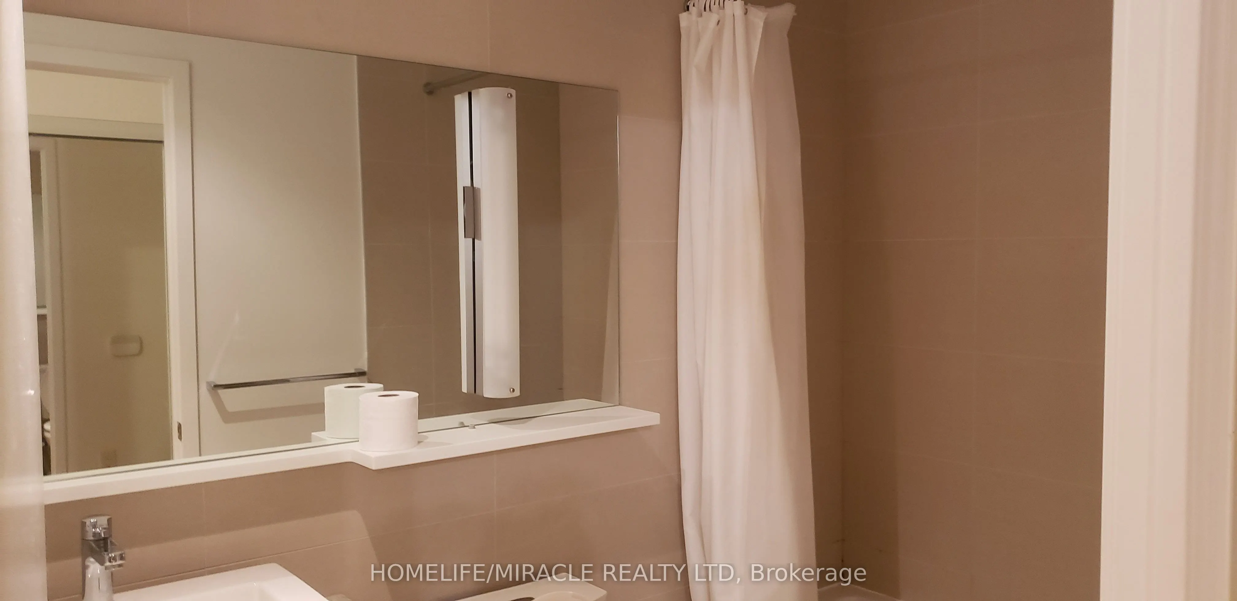 72 Esther Shiner Boulevard, #212