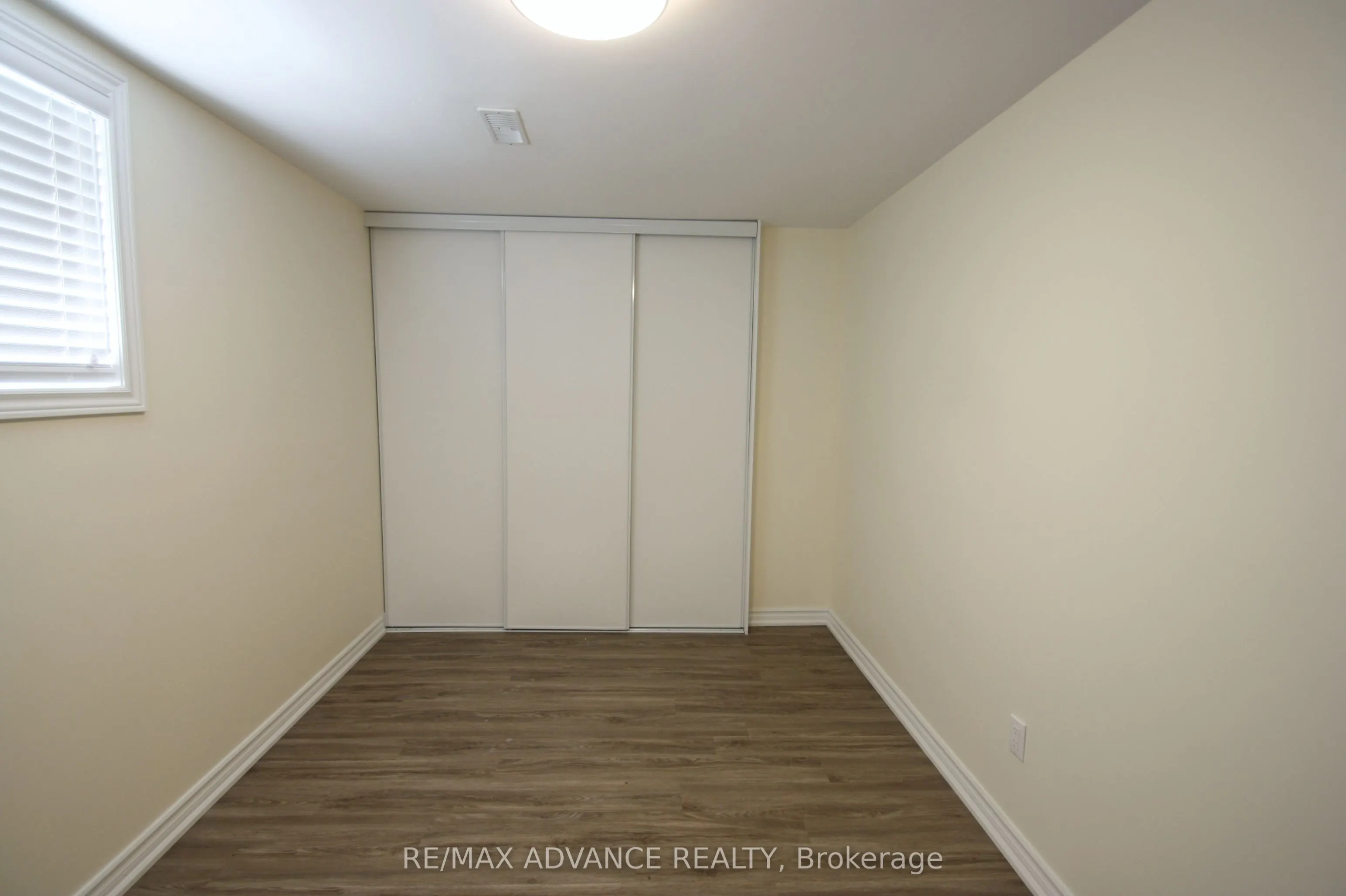 33 Carluke Crescent, #Lower