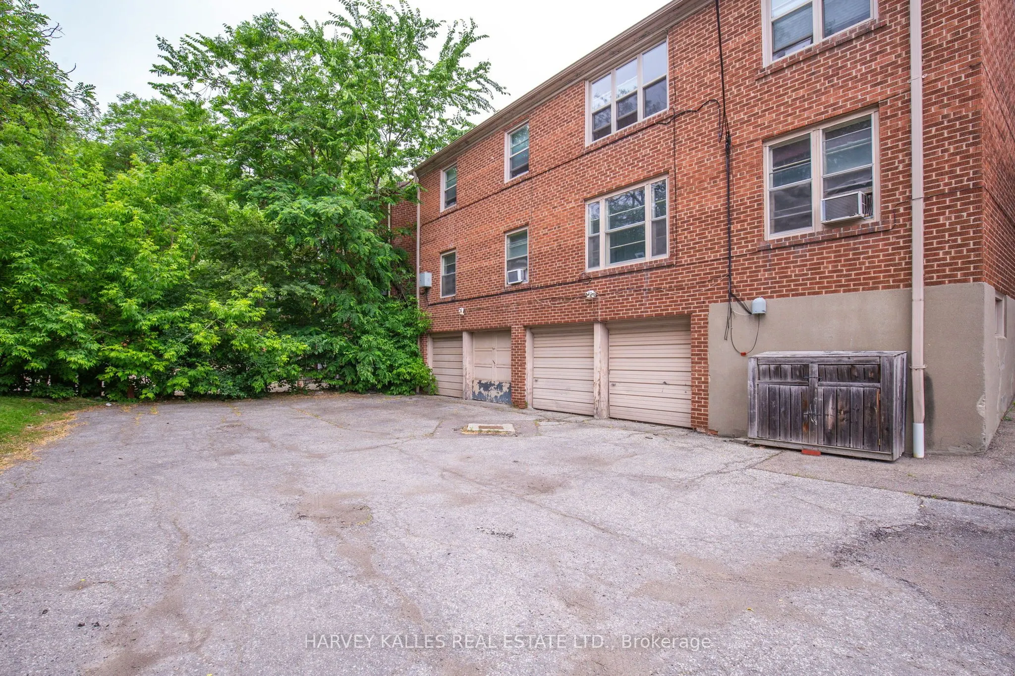 15 Warwick Avenue, #3