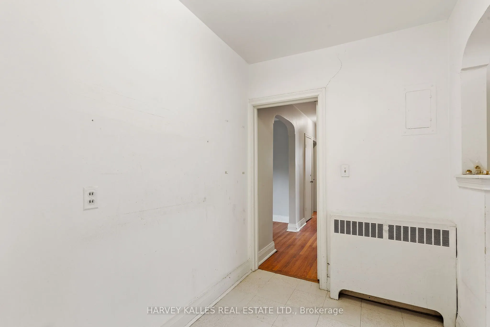 15 Warwick Avenue, #3
