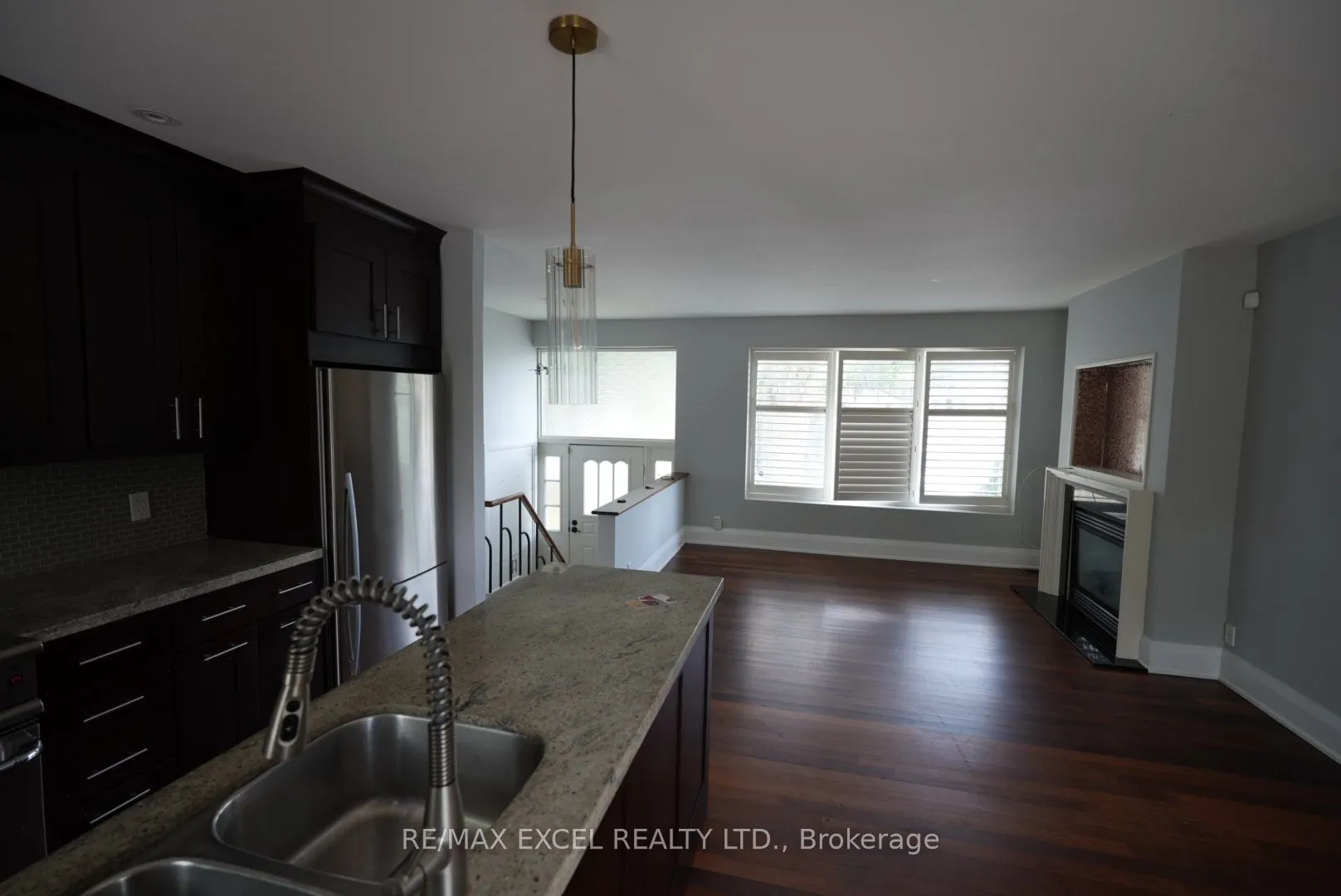 8 Overton Crescent