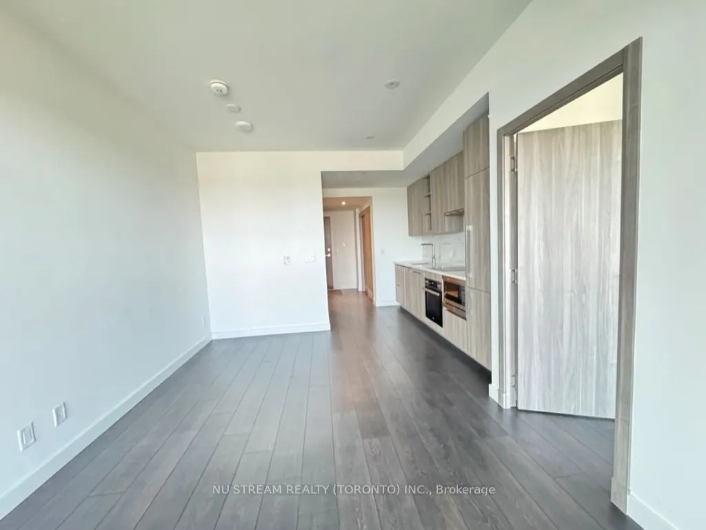 25 McMahon Drive, #1510