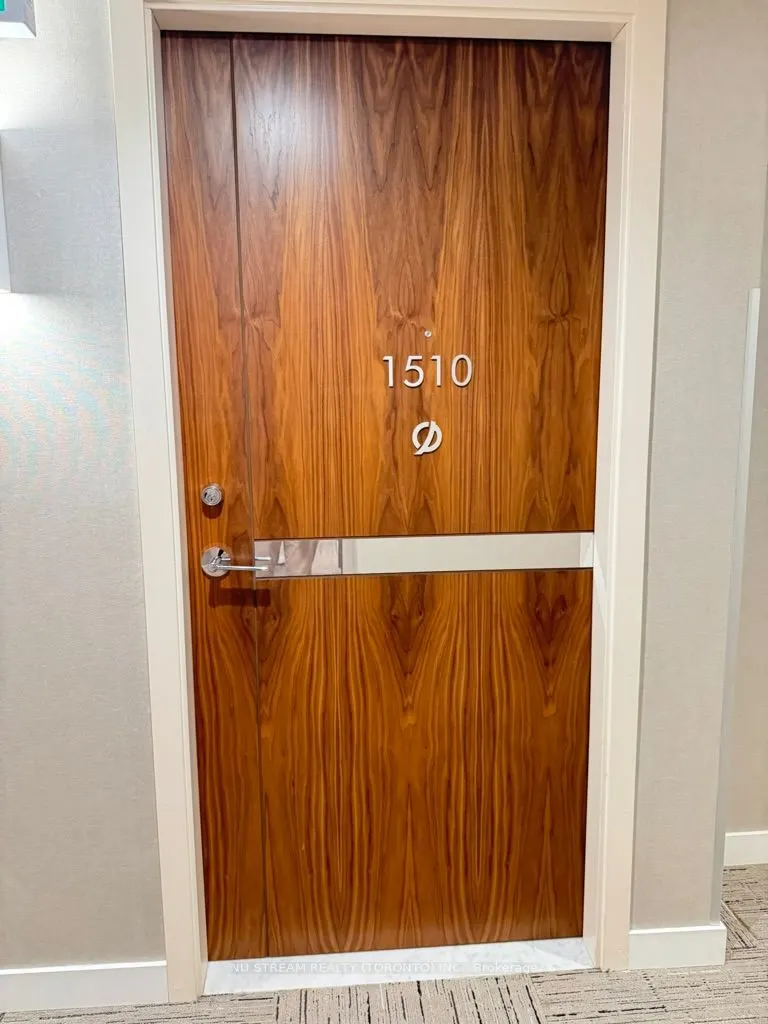 25 McMahon Drive, #1510