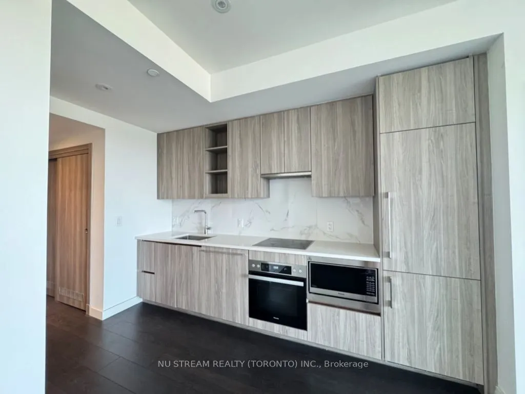 25 McMahon Drive, #1510