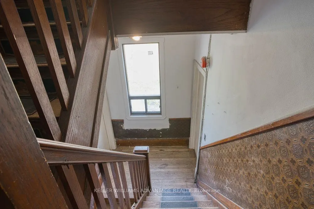43 Dewson Street