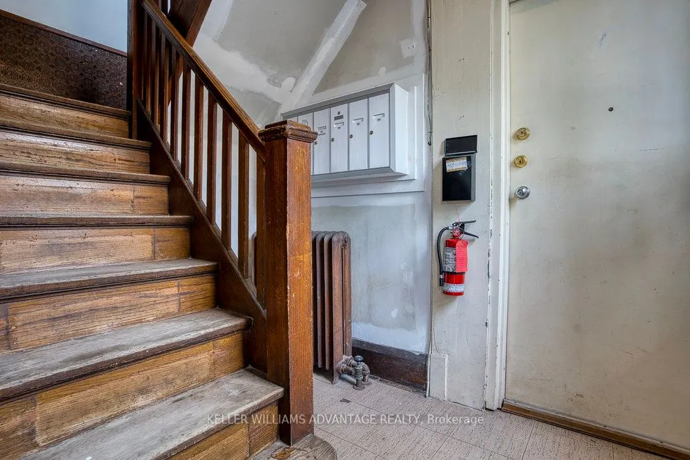 43 Dewson Street