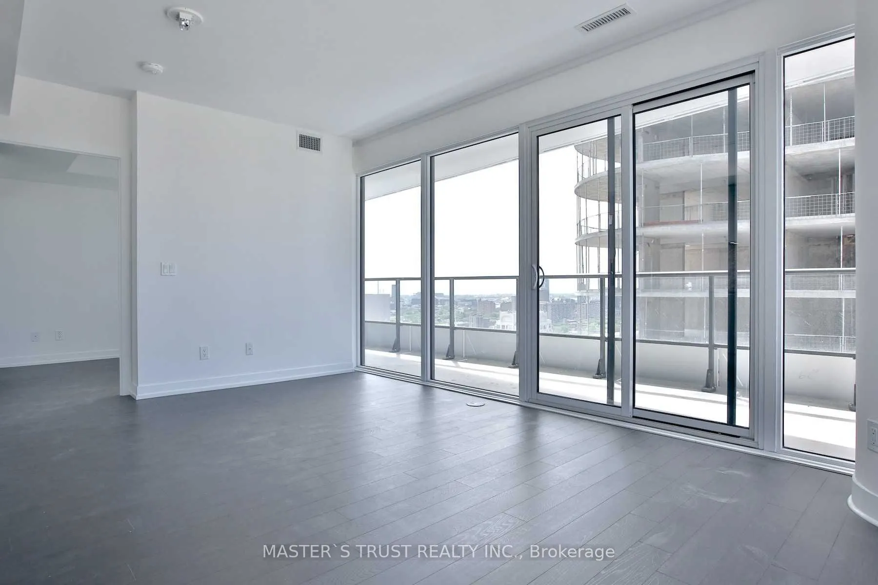 85 Wood Street, #2303