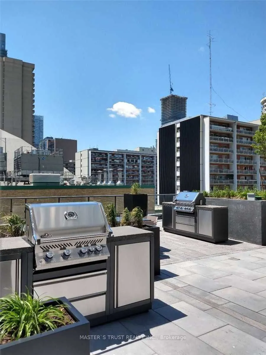 85 Wood Street, #2303
