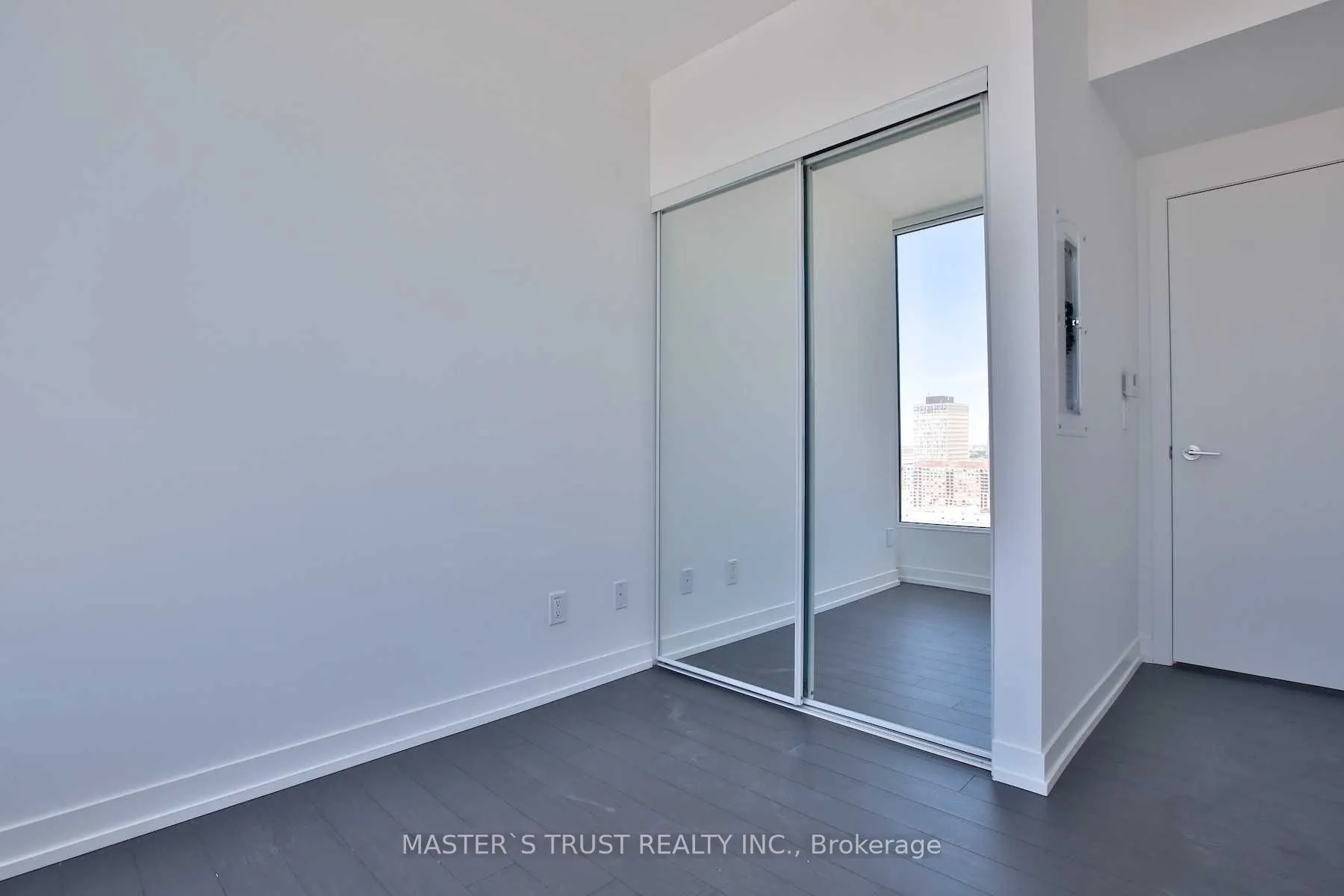 85 Wood Street, #2303