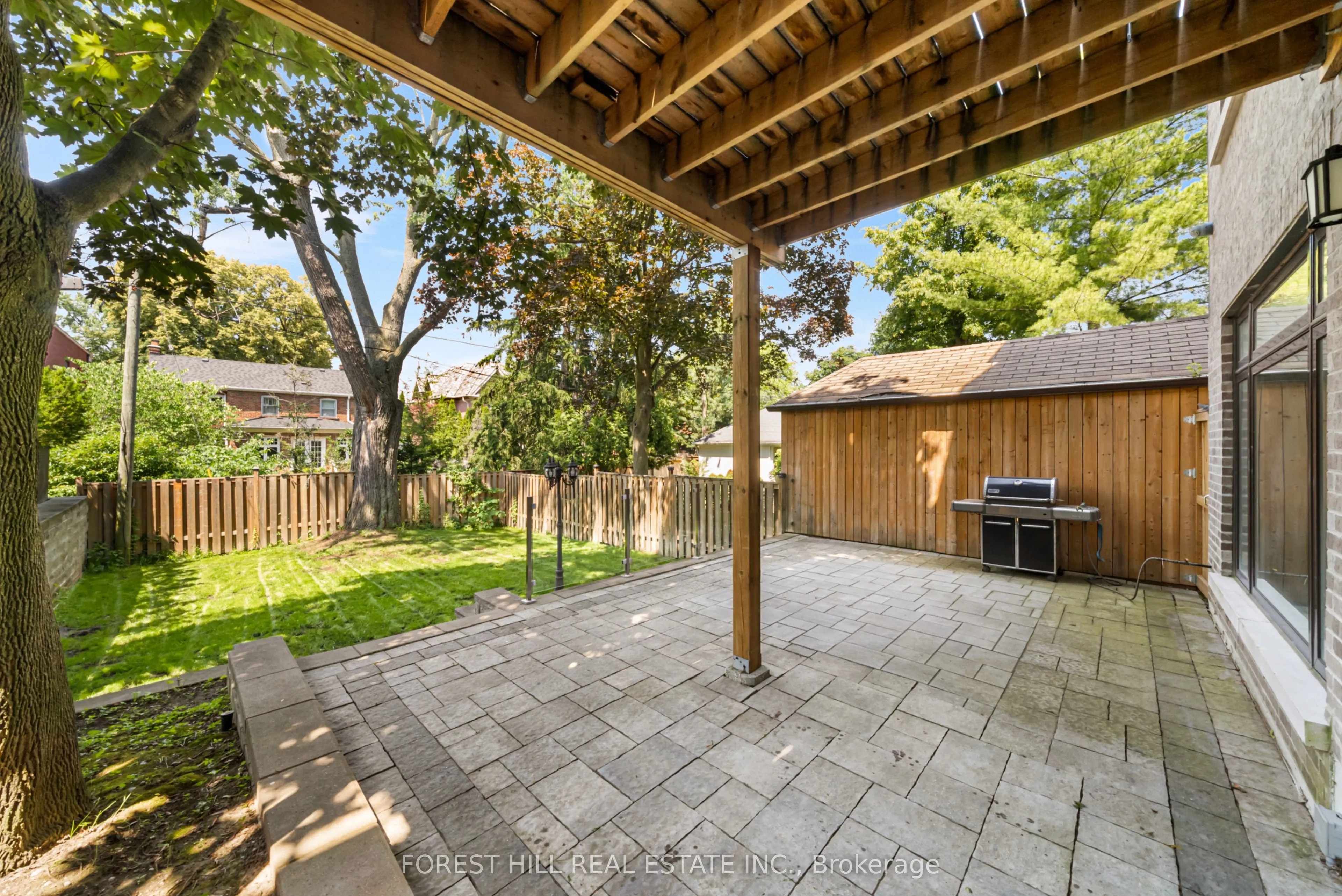 200 Snowdon Avenue
