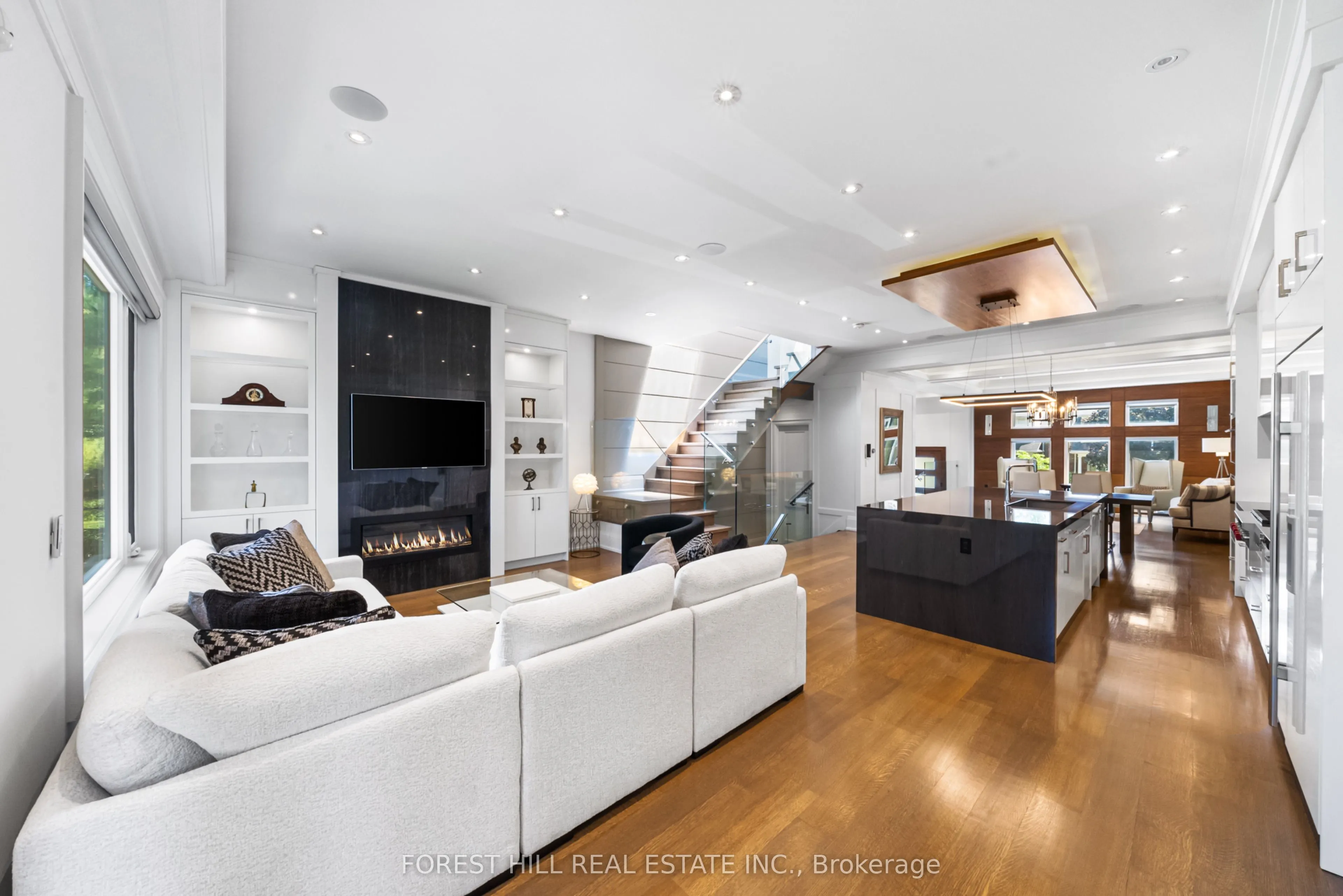 200 Snowdon Avenue