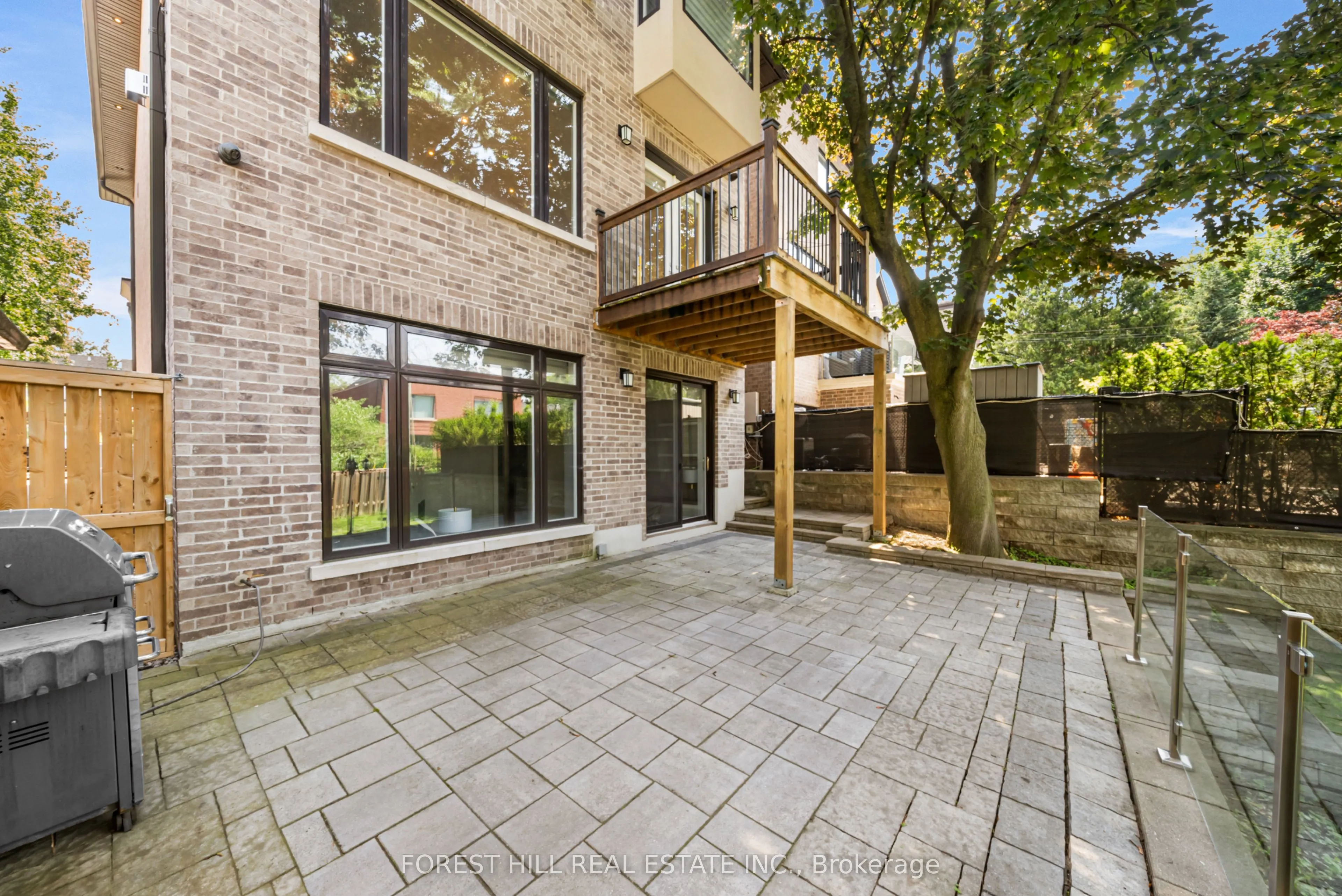 200 Snowdon Avenue