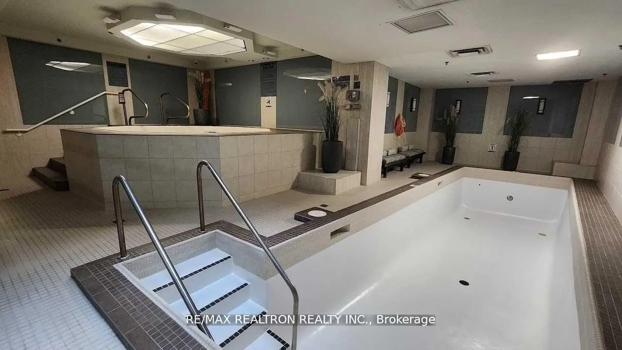 7 Broadway Avenue, #211
