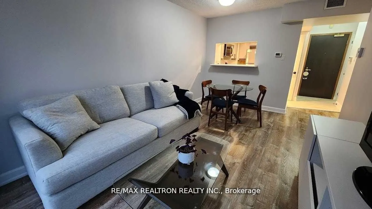 7 Broadway Avenue, #211