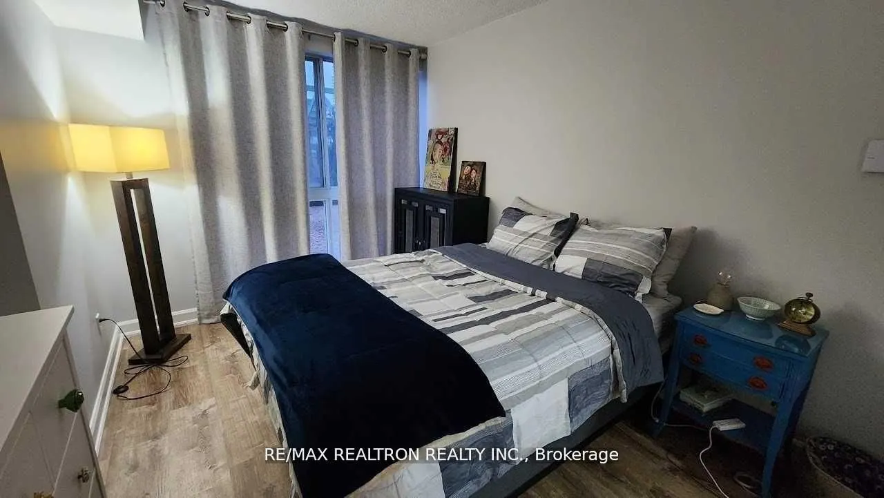 7 Broadway Avenue, #211