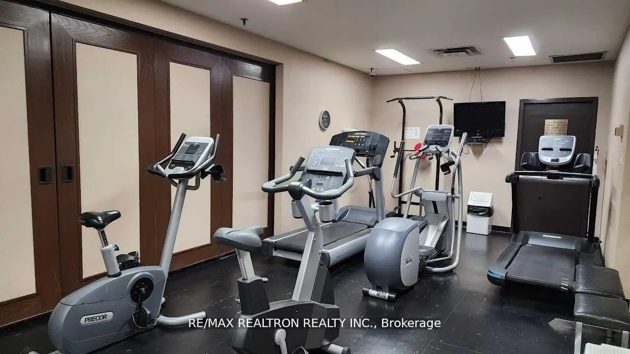 7 Broadway Avenue, #211