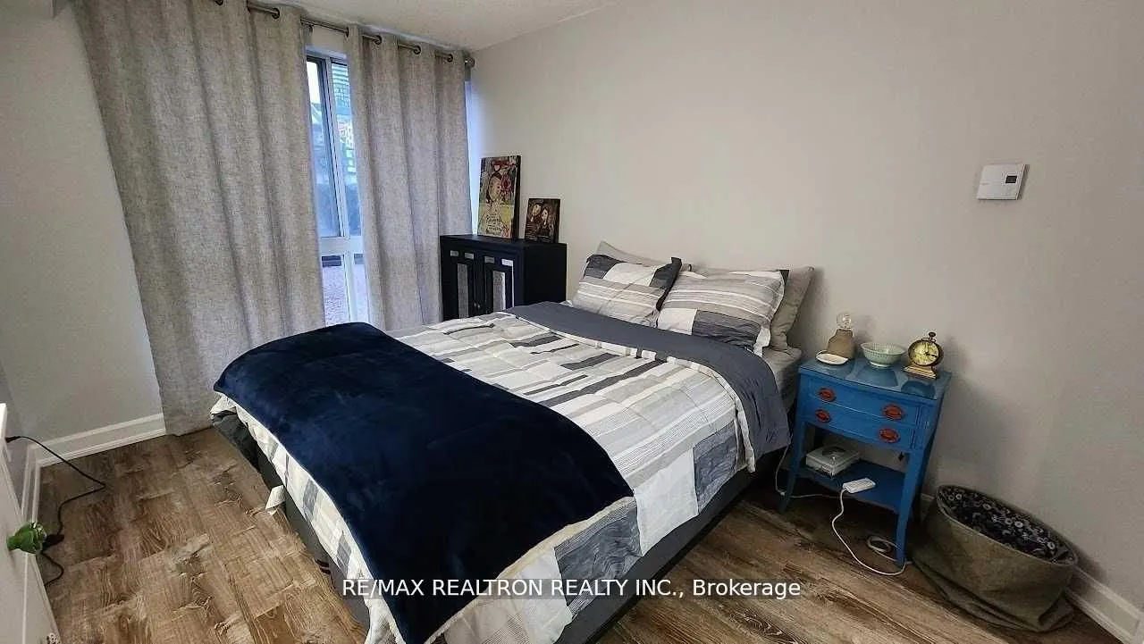 7 Broadway Avenue, #211