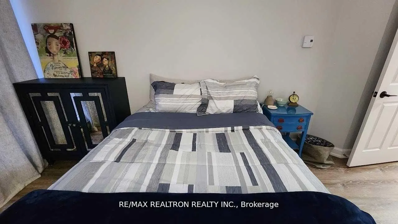 7 Broadway Avenue, #211