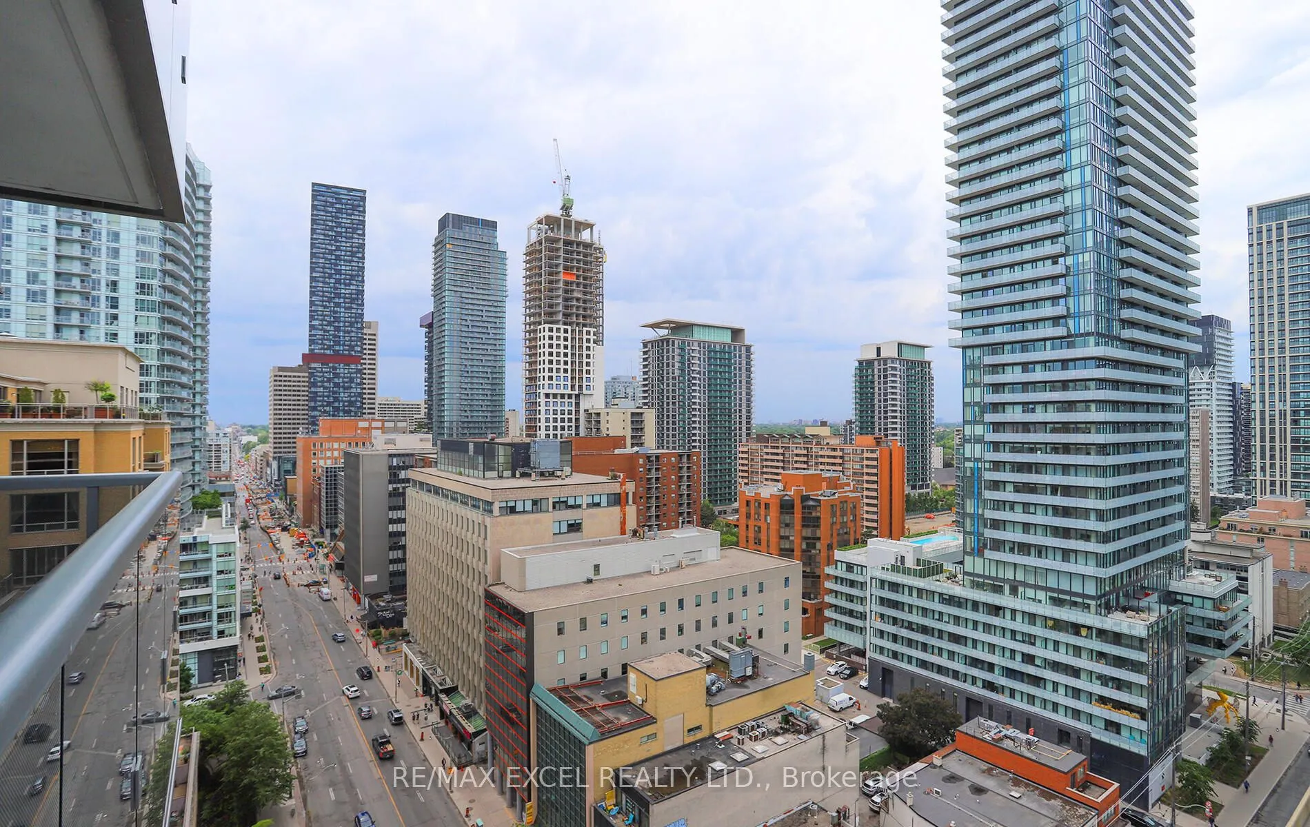 125 Redpath Avenue, #1804