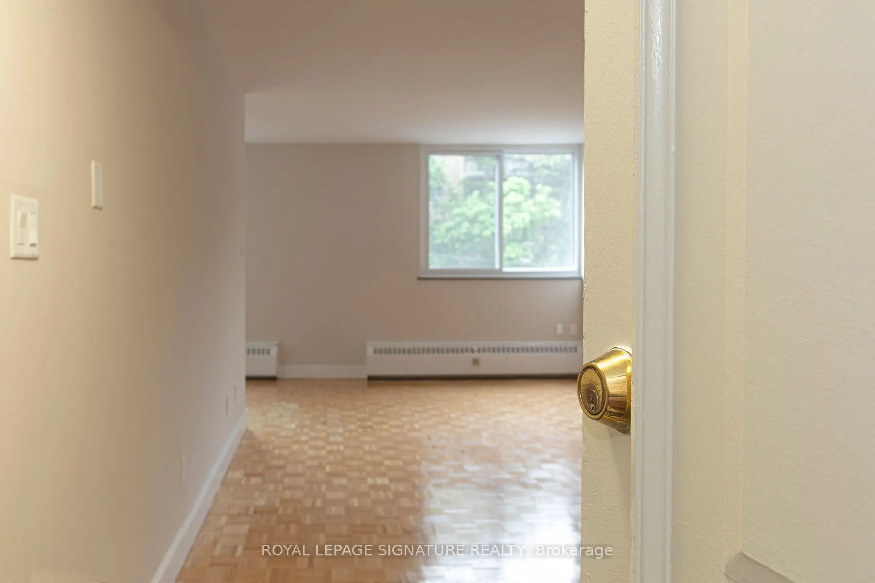 10 Shallmar Boulevard, #115