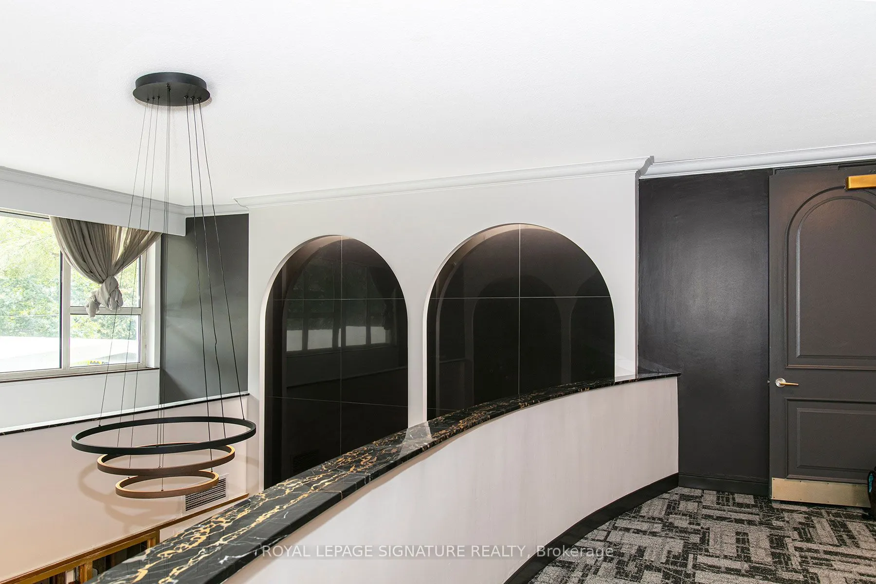 10 Shallmar Boulevard, #115