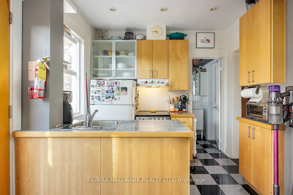 368 Palmerston Boulevard, #Main