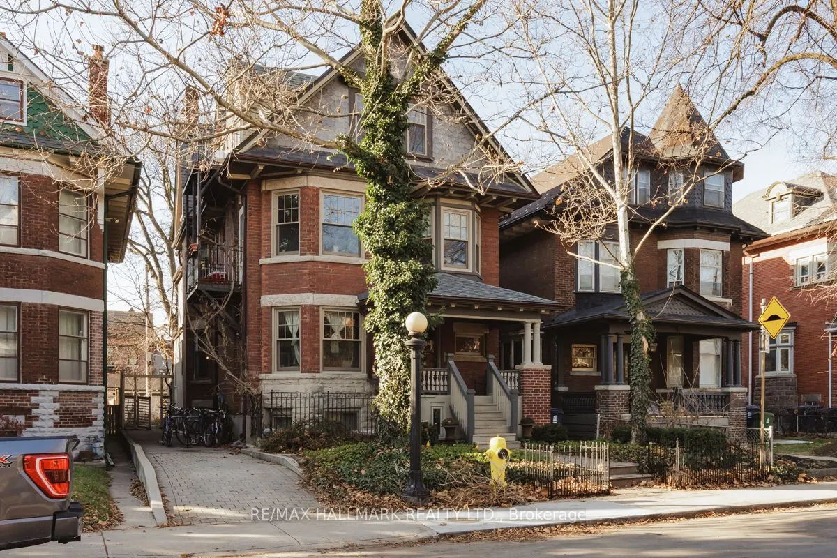 368 Palmerston Boulevard, #Main