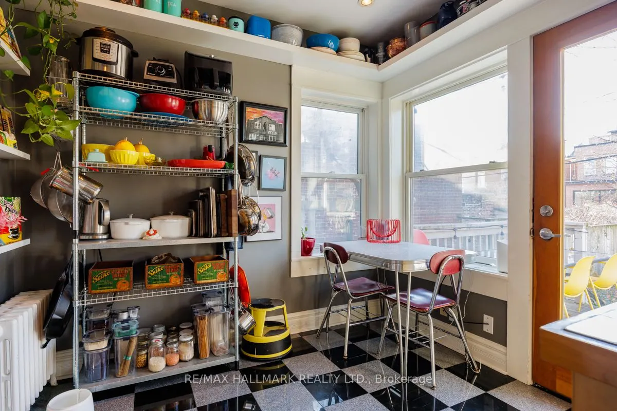 368 Palmerston Boulevard, #Main