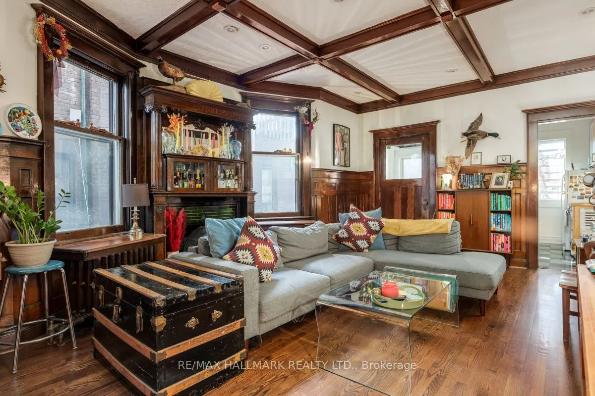 368 Palmerston Boulevard, #Main