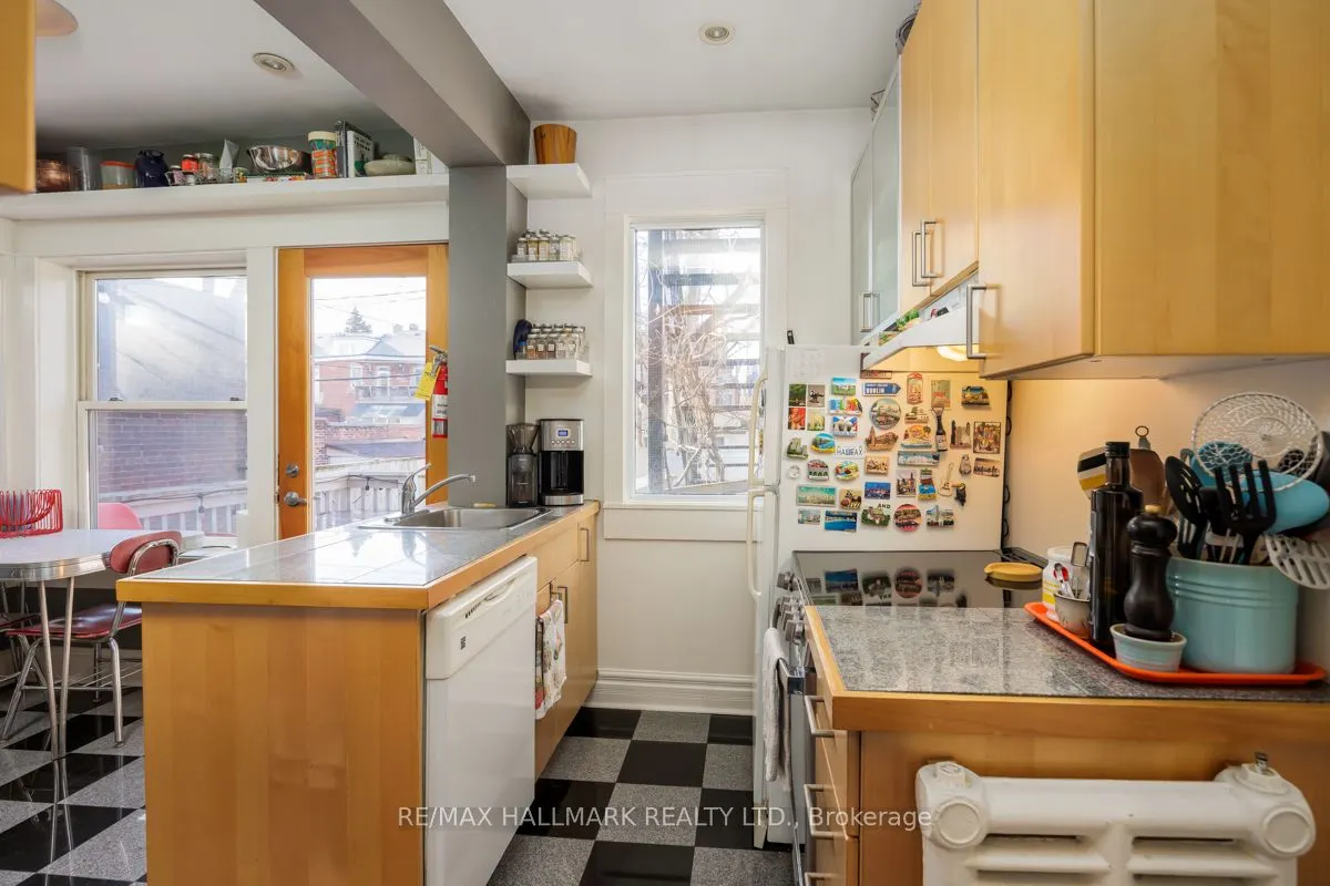 368 Palmerston Boulevard, #Main