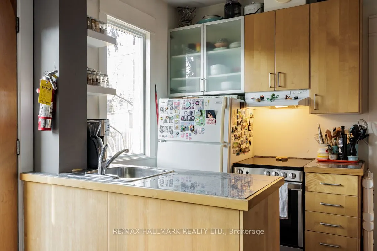 368 Palmerston Boulevard, #Main