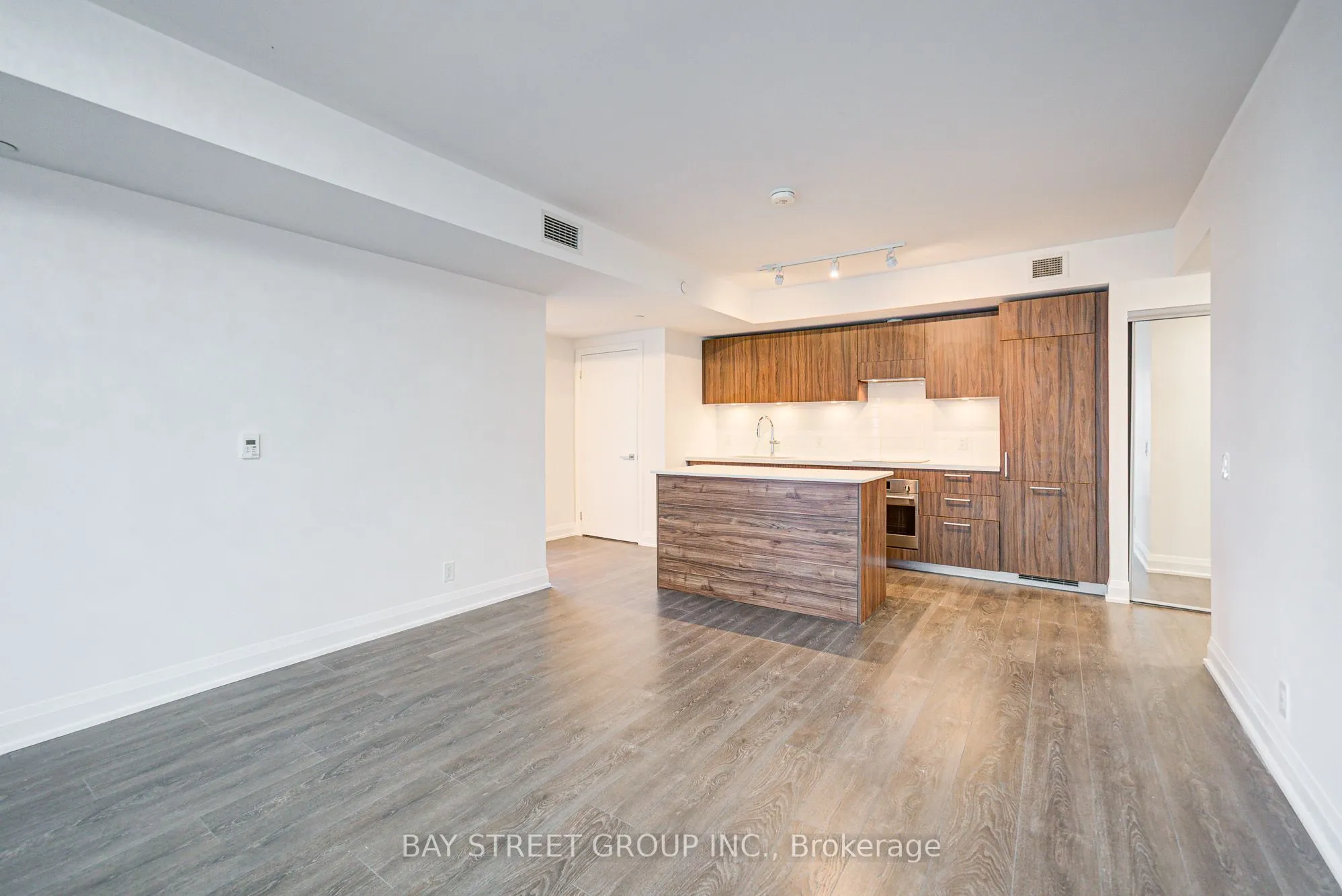 33 Frederick Todd Way, #512