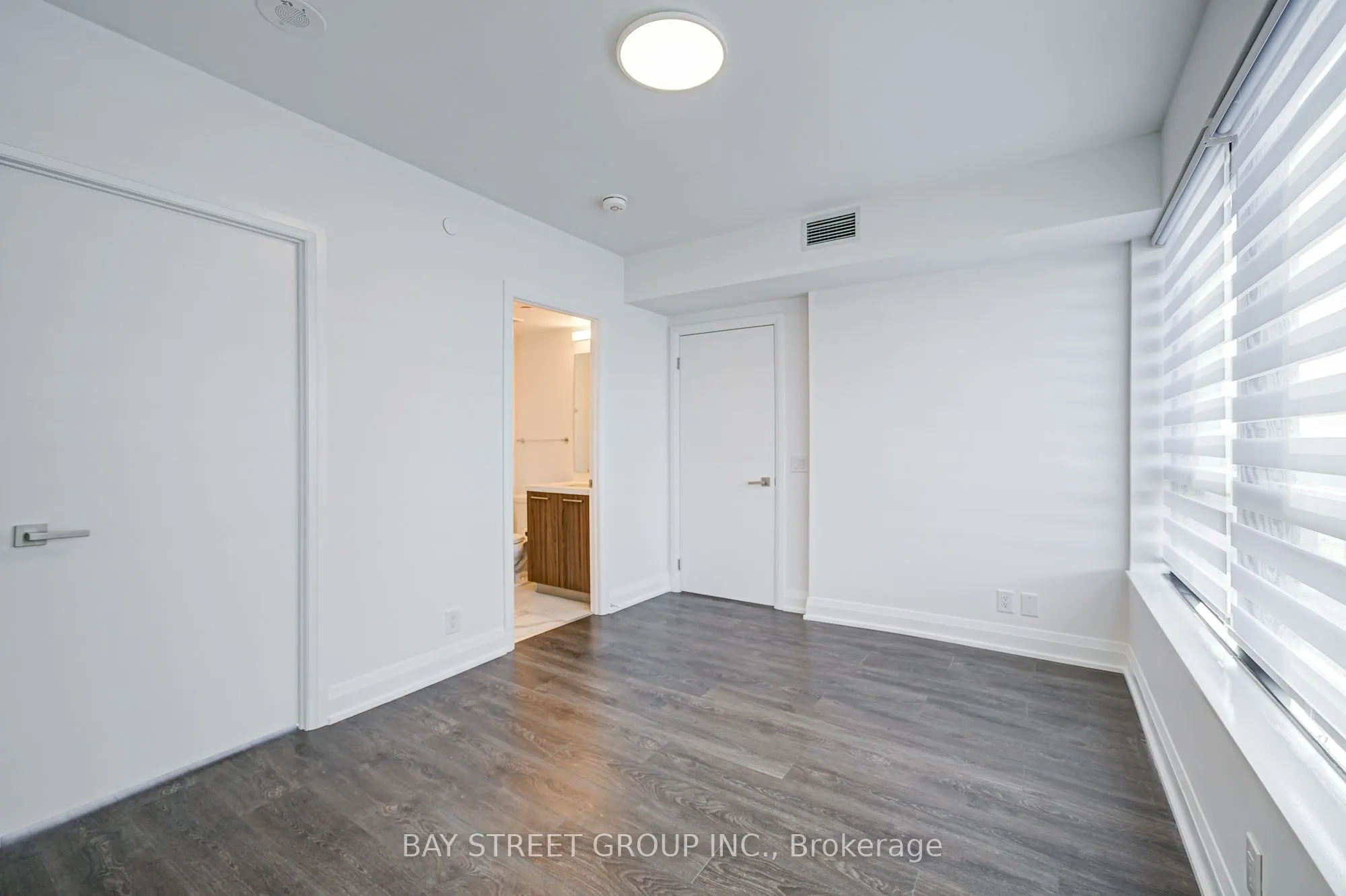 33 Frederick Todd Way, #512