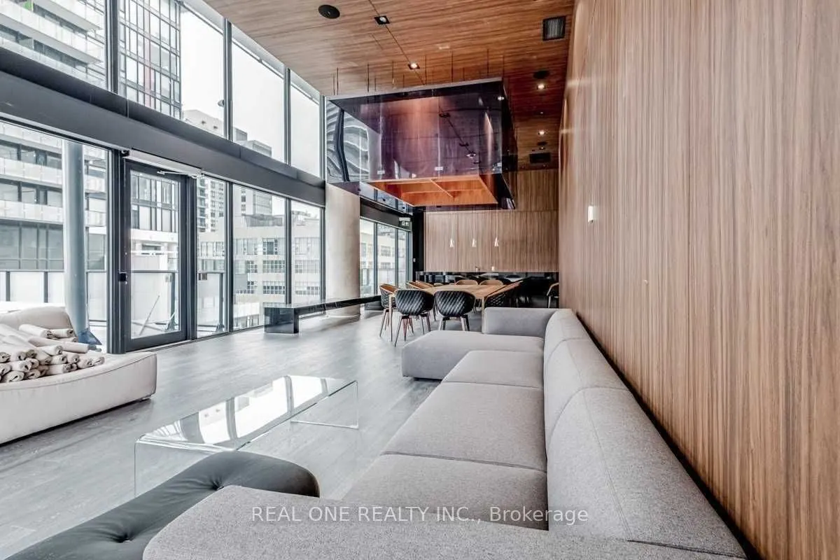 161 Roehampton Avenue, #2507