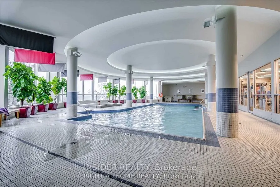 2 Rean Drive, #1612