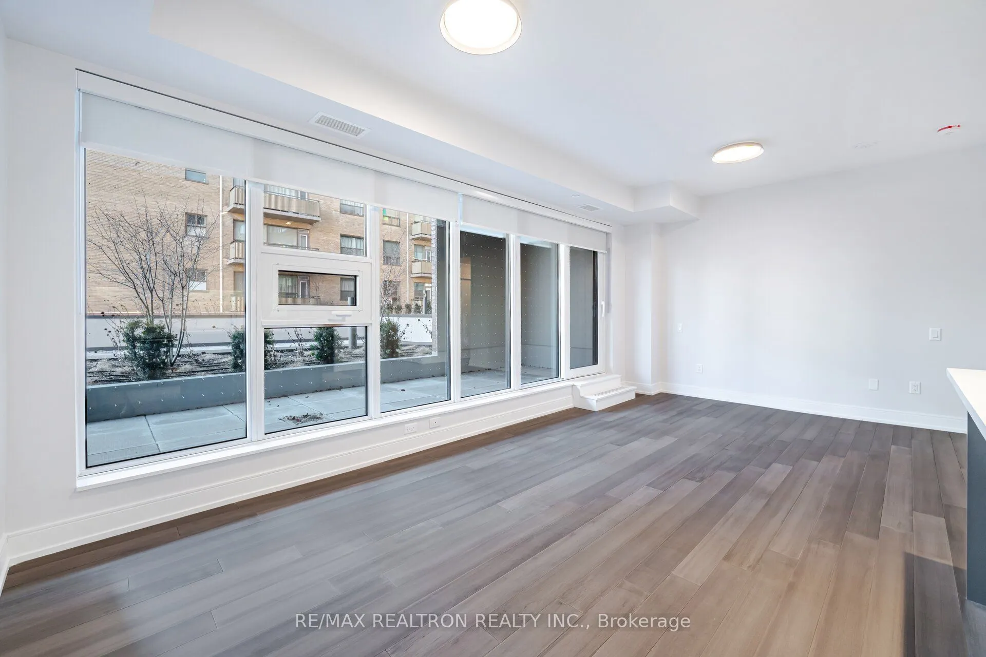 2525 Bathurst Street, #313