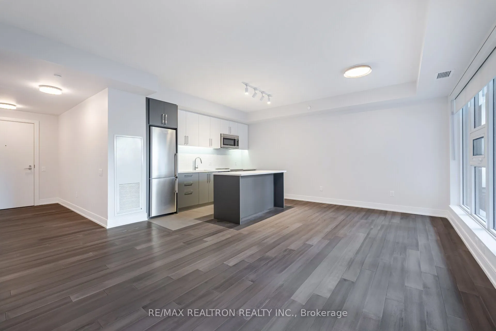 2525 Bathurst Street, #313