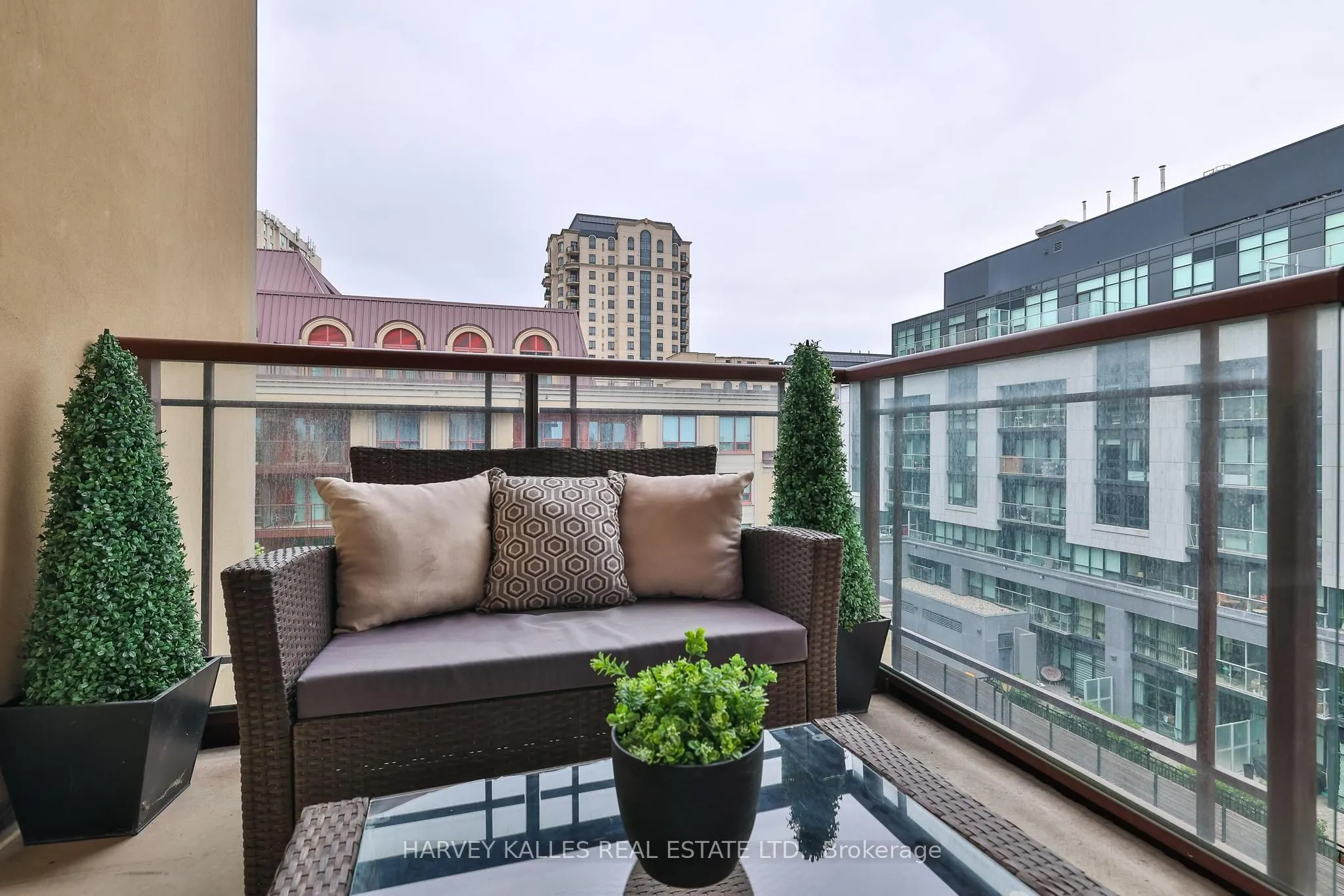 23 Rean Drive, #603