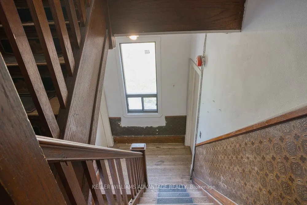 43 Dewson Street