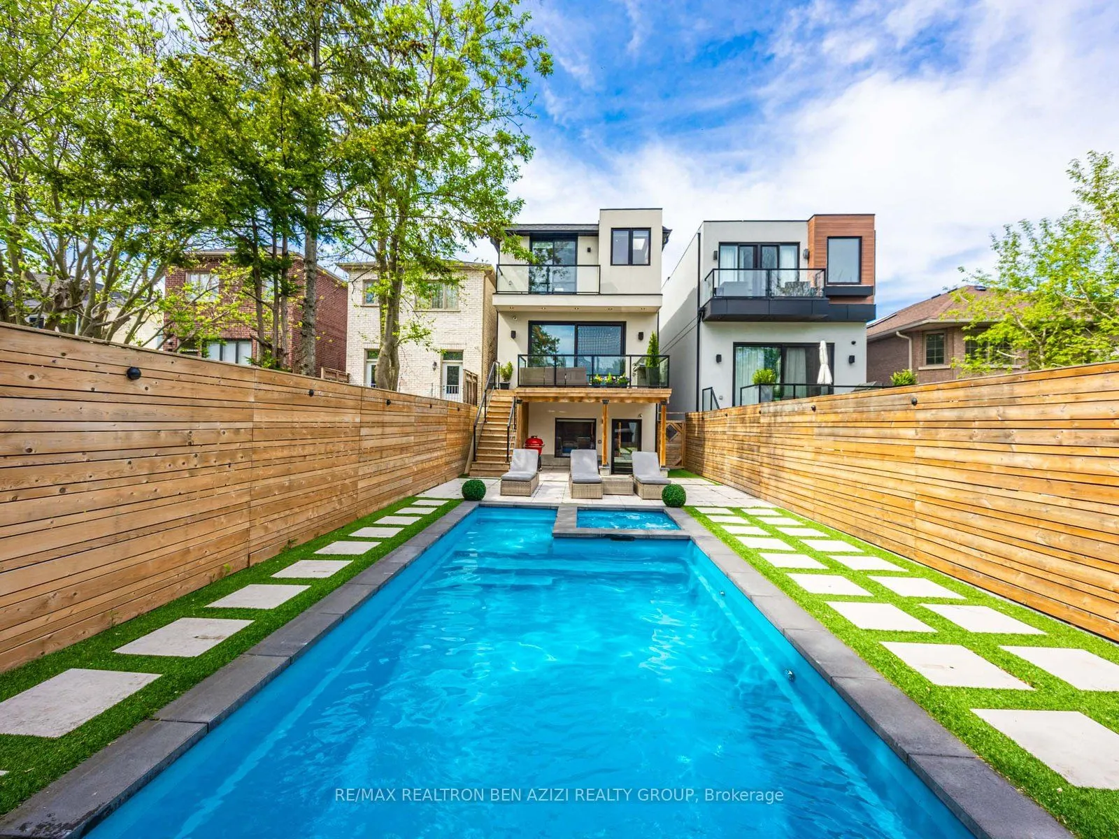 323 Melrose Avenue