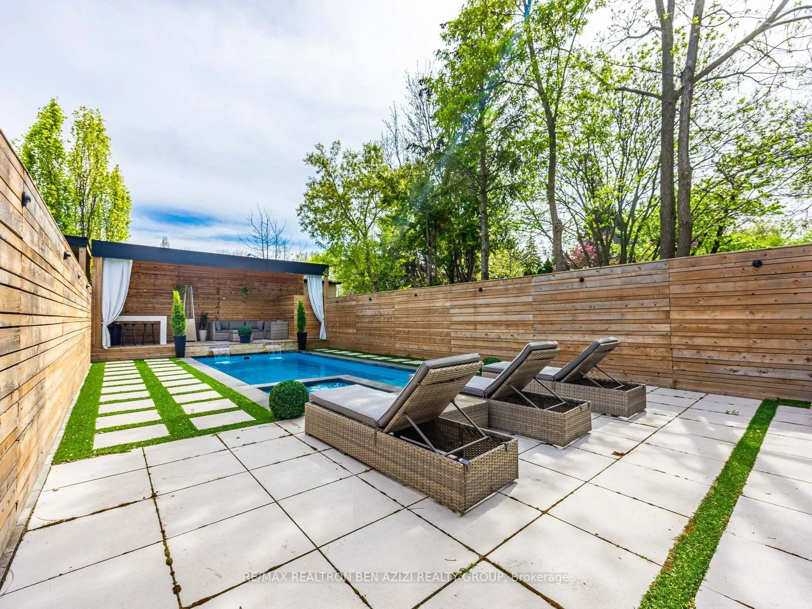 323 Melrose Avenue