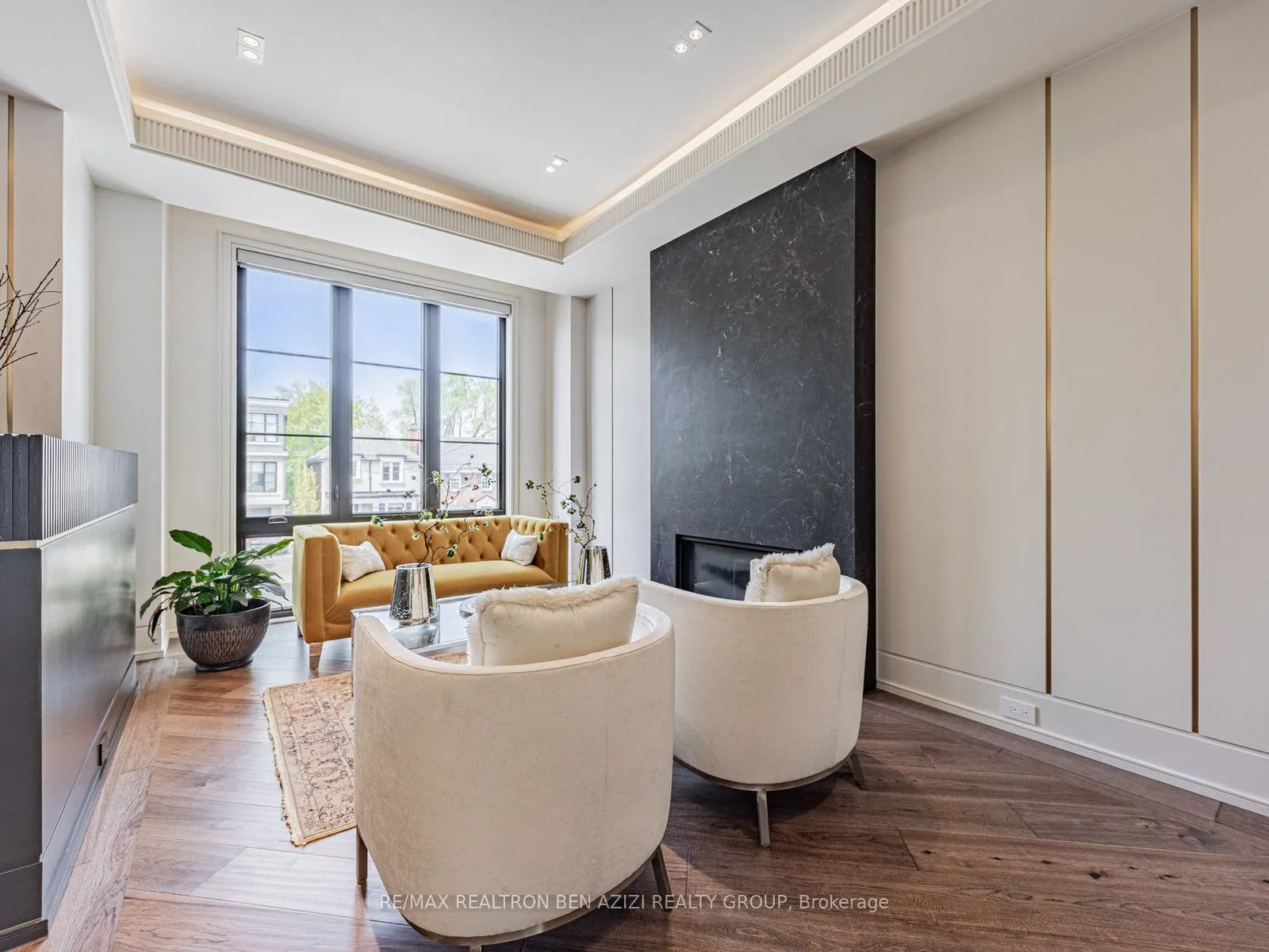 323 Melrose Avenue
