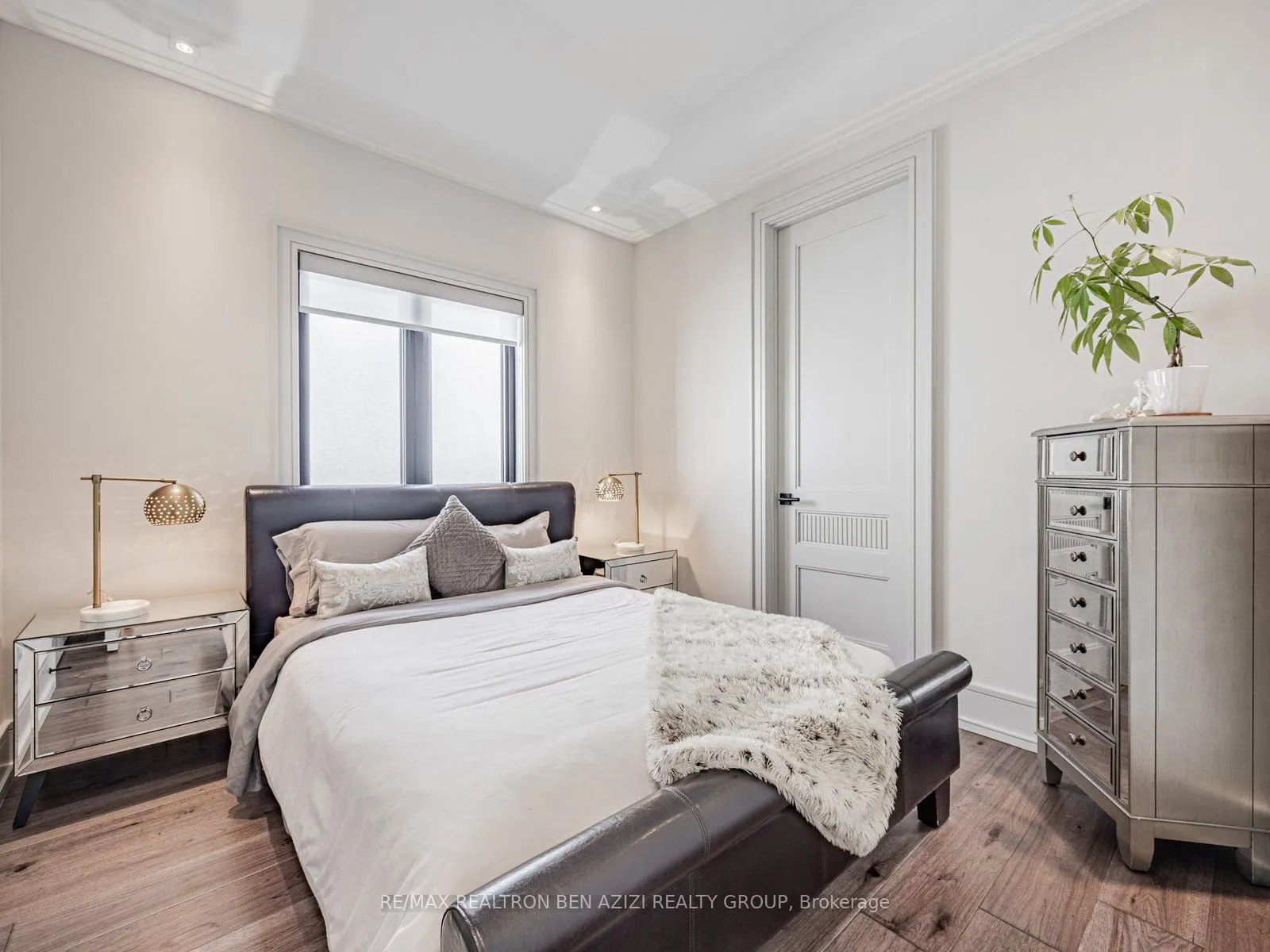 323 Melrose Avenue