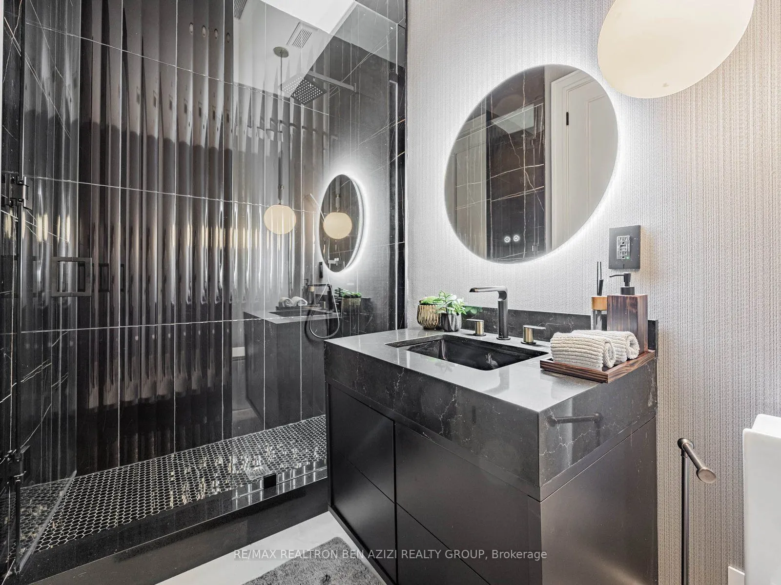 323 Melrose Avenue