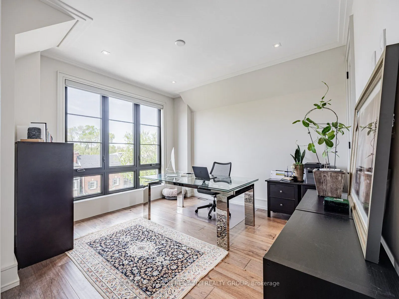 323 Melrose Avenue