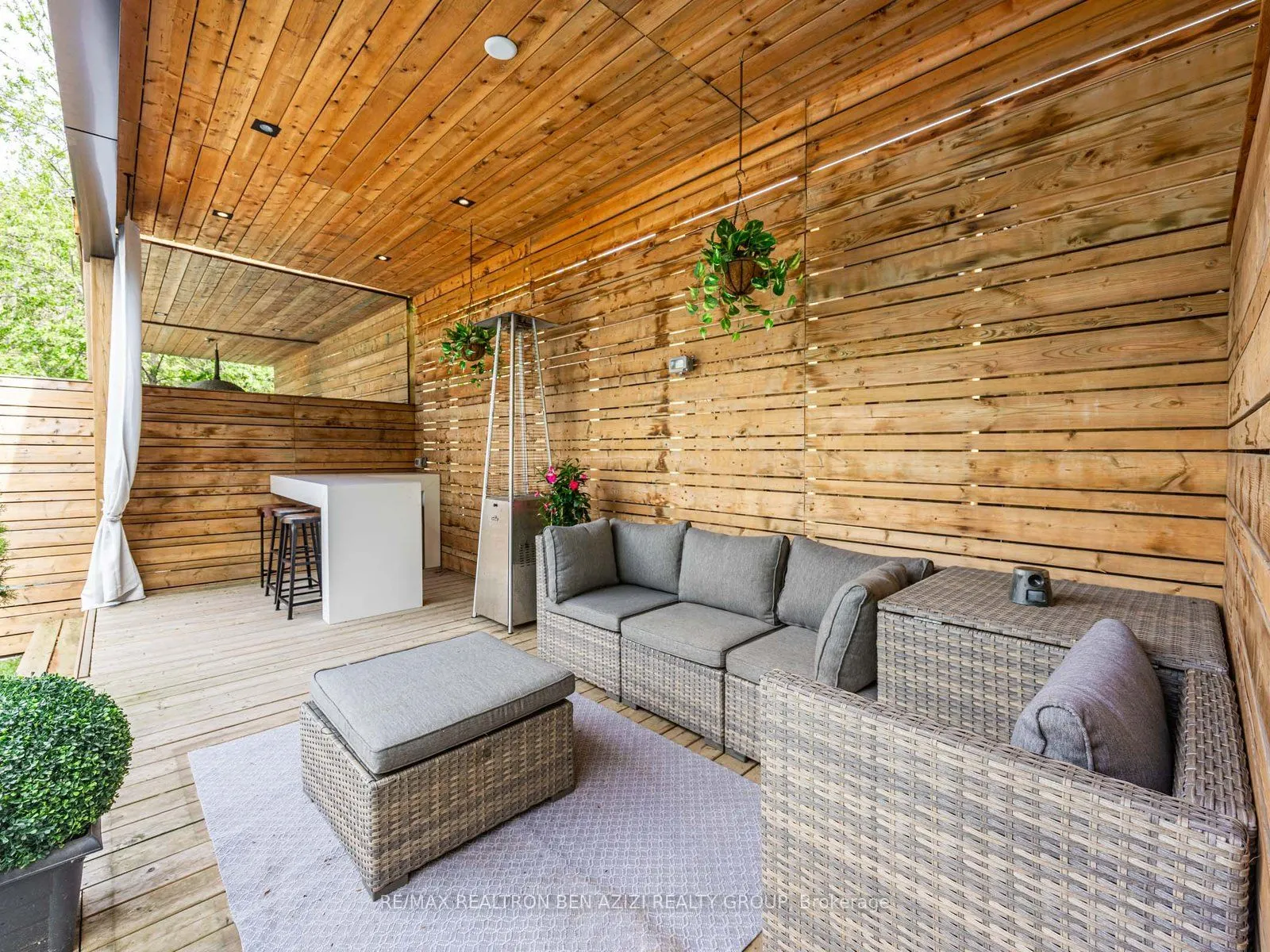 323 Melrose Avenue