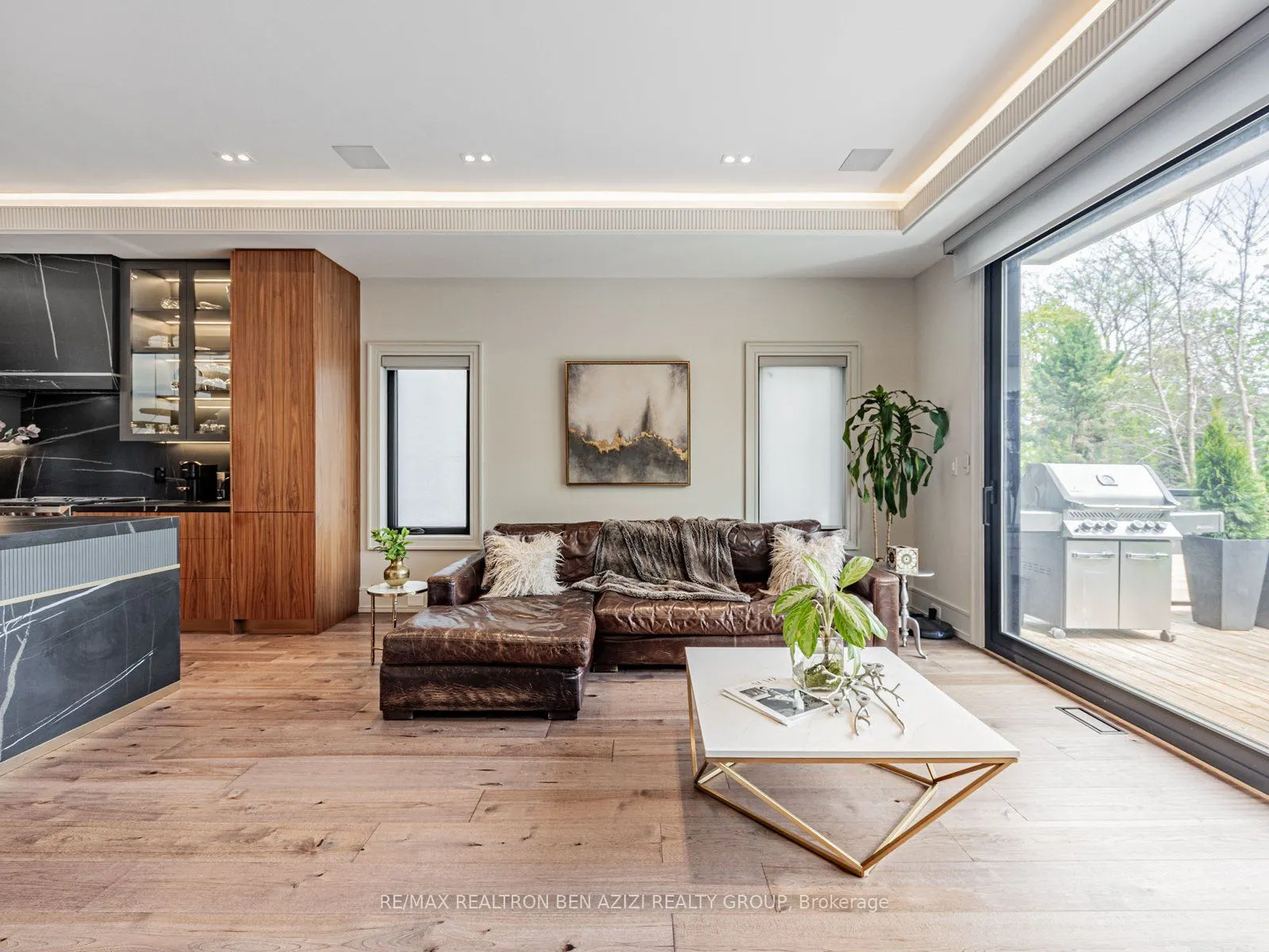 323 Melrose Avenue