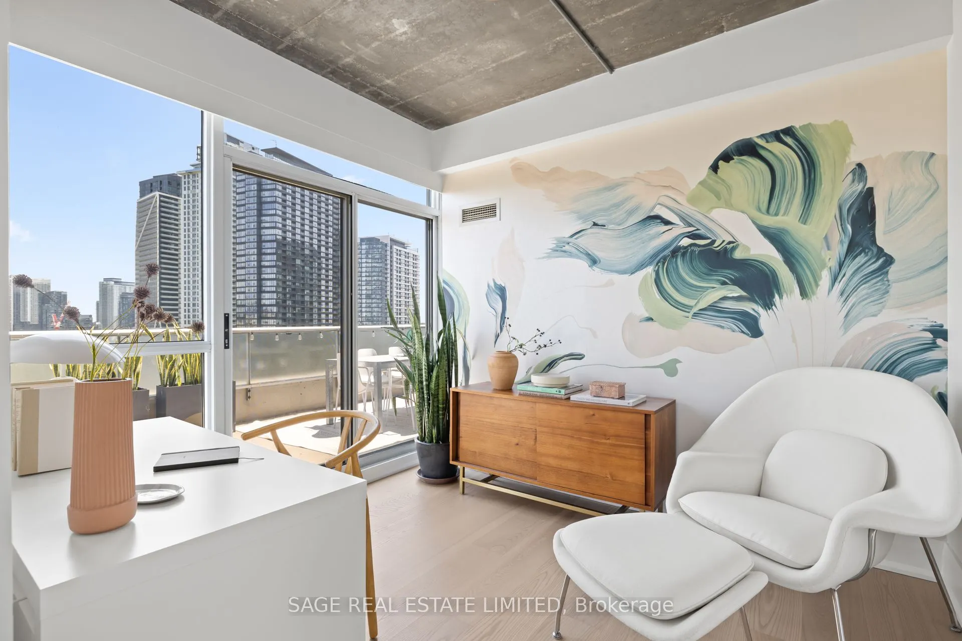 1 Shaw Street, #912